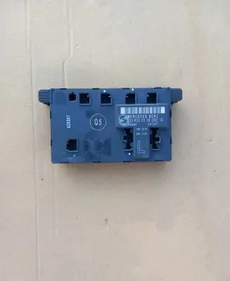 Mercedes-Benz C W203 Door control unit/module 2038205526