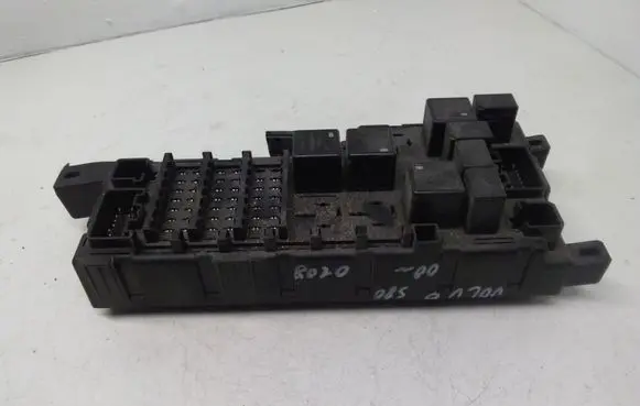 Volvo S80 Fuse module 9494207 518322003