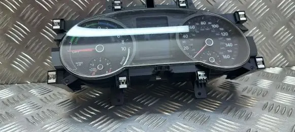 Volkswagen PASSAT B8 Speedometer (instrument cluster) 3G0920954B