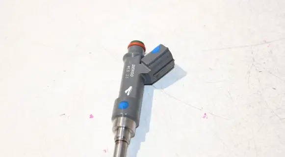 Toyota Corolla E210 E21 Fuel injector 232500T110