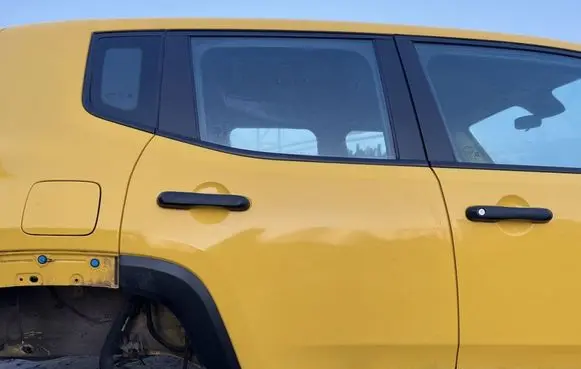 Jeep Renegade Rear door 