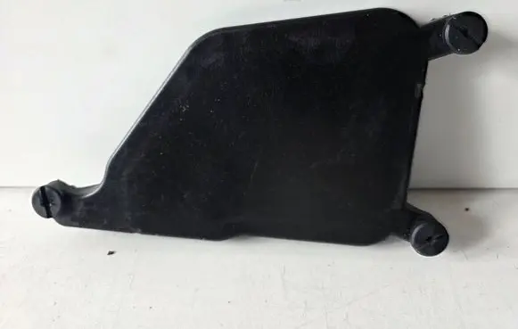 Volkswagen Touareg II Fuse box cover 7L0937576A