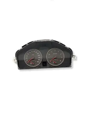 Volvo V50 Speedometer (instrument cluster) 8697035