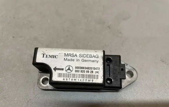 Mercedes-Benz E W210 Airbag deployment crash/impact sensor 0008209926