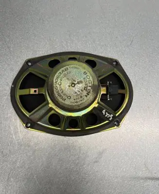 Jeep Grand Cherokee Front door speaker ---