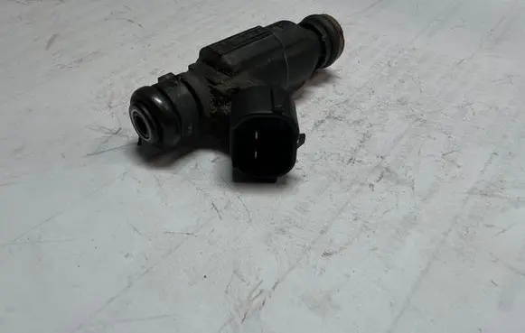 Hyundai Matrix Fuel injector 3531022600 9260930006
