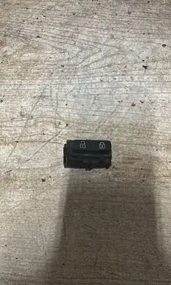 Volvo V70 Central locking switch button 30710475