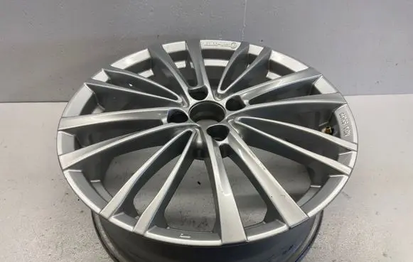 Hyundai i30 R17 alloy rim KH236519 E1124R0011851 E1124R