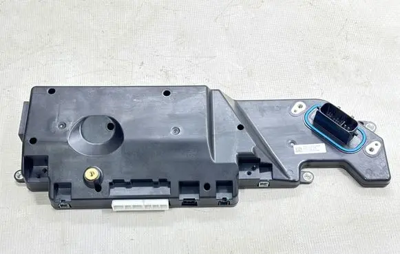 Tesla Model Y Juniper Other control units/modules 110639461P MDL3E3E1YSB JBL25015HGP0ND