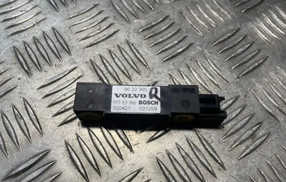 Volvo S80 Airbag deployment crash/impact sensor 8622365 021299 000421