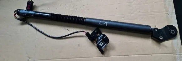 Audi A7 S7 4G Tailgate/trunk strut/damper 4G8827851F
