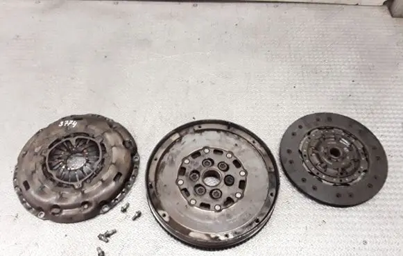 Opel Zafira B Clutch set kit 55354215 9223223