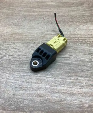 Toyota RAV 4 (XA20) Airbag deployment crash/impact sensor 8983142010 WithPlug