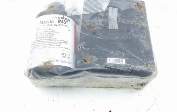 Mazda CX-5 II Tire air pump compressor 