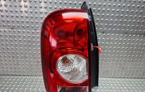 Dacia Duster Rear/tail lights S26282584