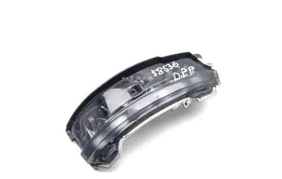 Front fender indicator light