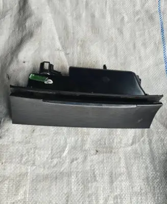 Volkswagen PASSAT B7 Ashtray (front) 3C0863284K