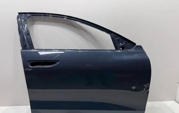 Audi A6 etron 85E Front door 