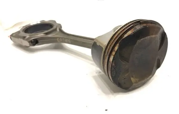 Toyota Yaris Piston with connecting rod FM15A