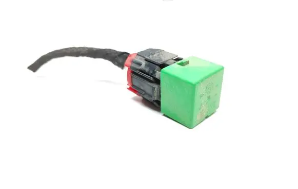 Citroen C4 II Picasso Other relay 12V35A03531