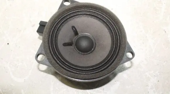 Volvo XC40 Front door speaker 31438477