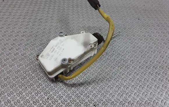 Ford Galaxy Central locking motor 7M0959775C