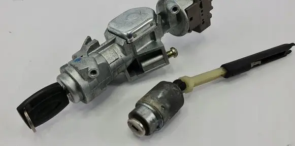 Ford Focus Ignition lock 3M513F880AC