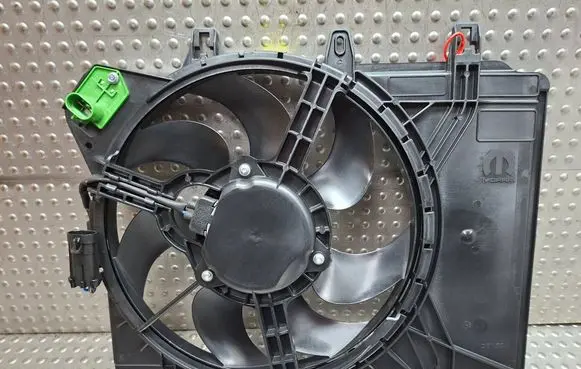 Fiat 500 Electric radiator cooling fan S2633779 52109378