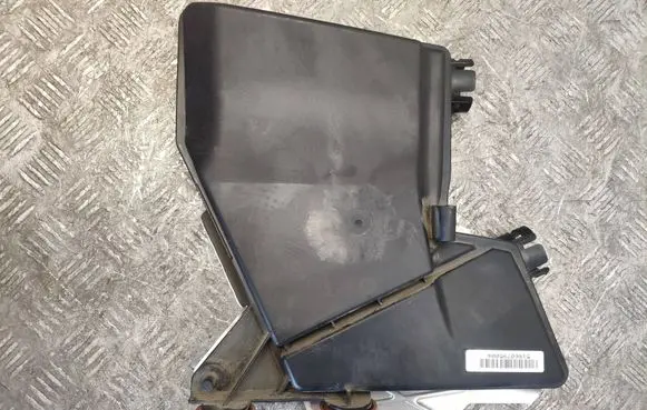 Intake resonator