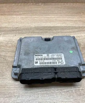 Opel Zafira A Engine control unit/module ECU 0281010268 24417169