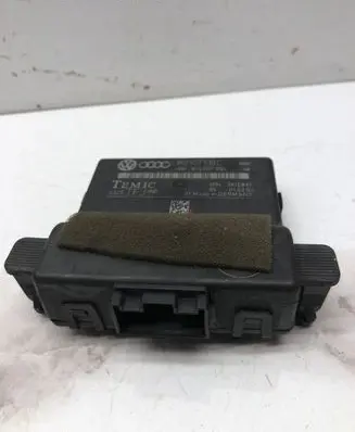 Volkswagen Golf V Gateway control module 1K0907530C 1K0907951