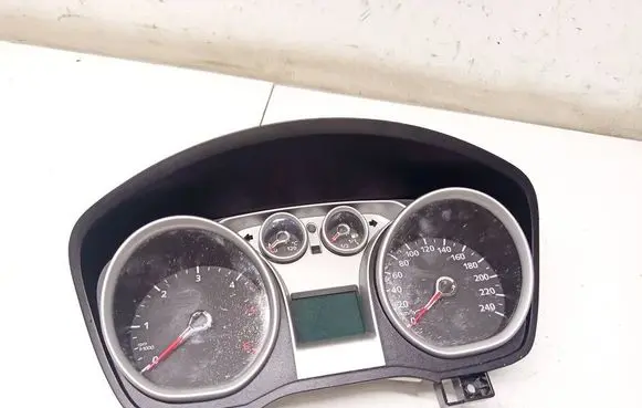 Ford Focus Speedometer (instrument cluster) VP8V4F10A855A