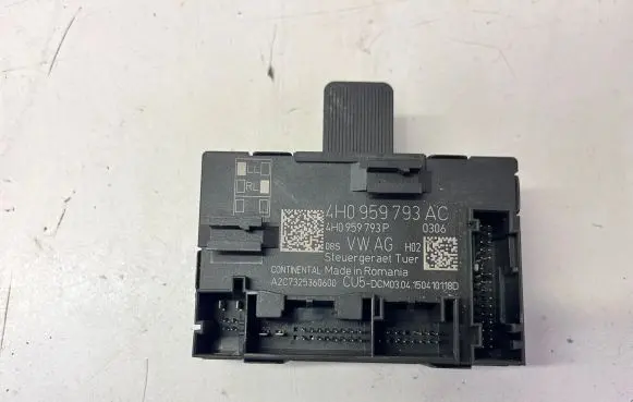 Volkswagen Touareg II Door control unit/module 4H0959793AC