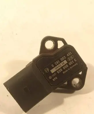 Volkswagen PASSAT B6 Air pressure sensor 038906051C 04023A 0281002401