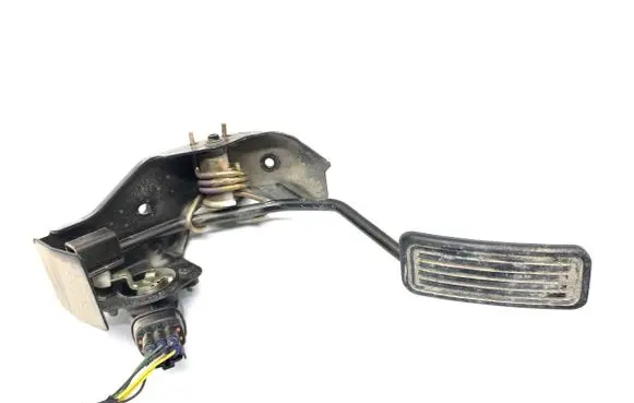 Toyota Avensis T250 Accelerator throttle pedal