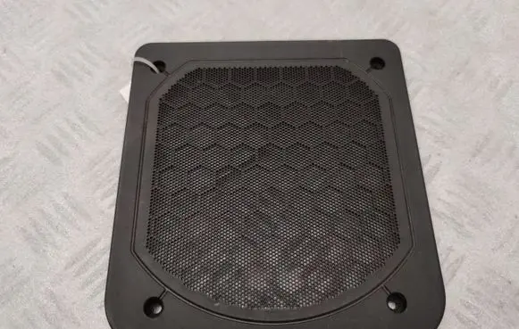 BMW 2 F46 Subwoofer grill/trim 9265334