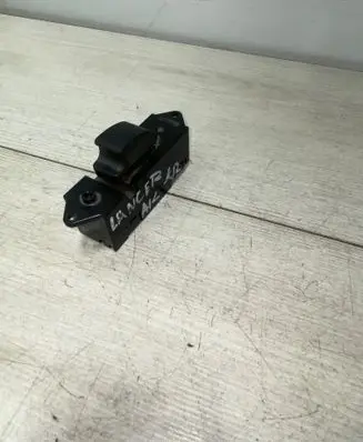 Mitsubishi Lancer Electric window control switch 8608A101 9098111 WV19G080