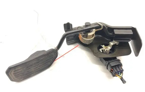 Toyota Avensis T250 Accelerator throttle pedal