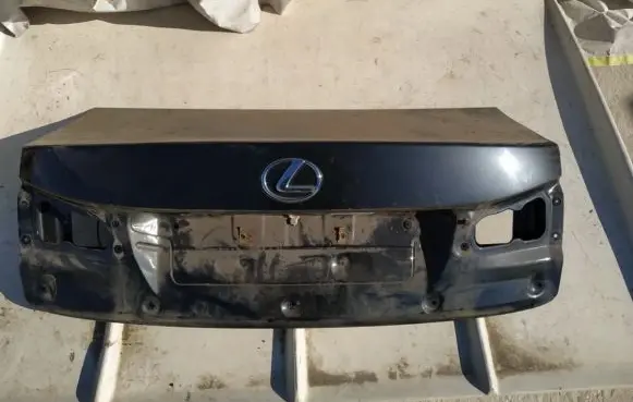 Lexus IS 220D-250-350 Tailgate/trunk/boot lid