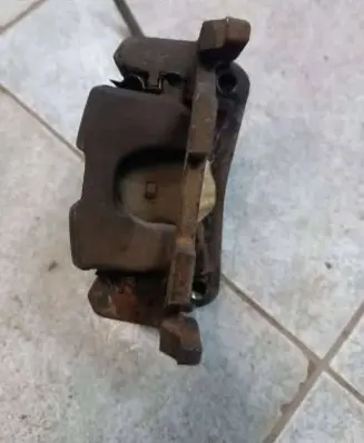 Infiniti G35 Rear brake caliper