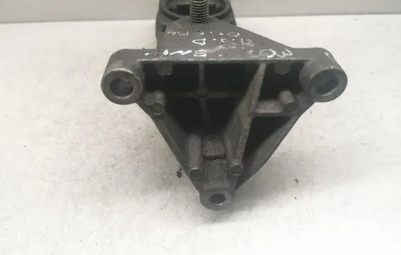 Renault Scenic II - Grand scenic II Engine mount bracket 8200042454