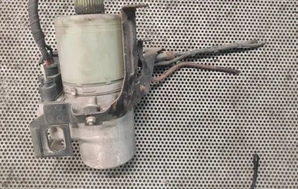 Volkswagen Polo Power steering pump 600423845
