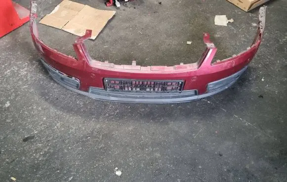 Ford C-MAX I Front bumper