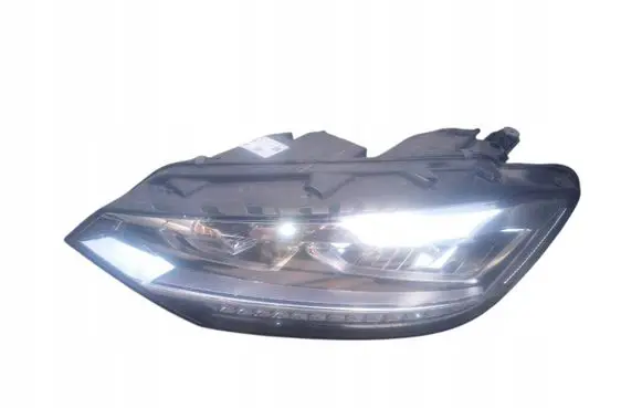 Volkswagen Touran III Headlight/headlamp 5TB941035C