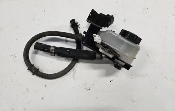 Mazda CX-7 Brake fluid reservoir CG2167SH1A