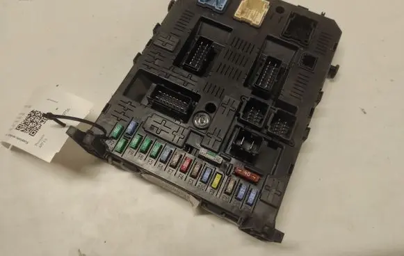 Peugeot 607 Comfort/convenience module 281208364 281192475C 281197595