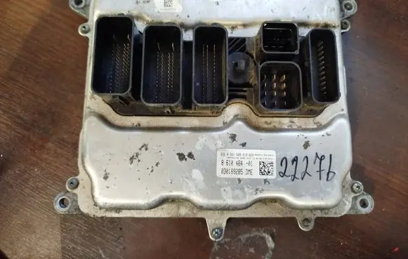 BMW 3 F30 F35 F31 Engine control unit/module ECU 8610484 030189285