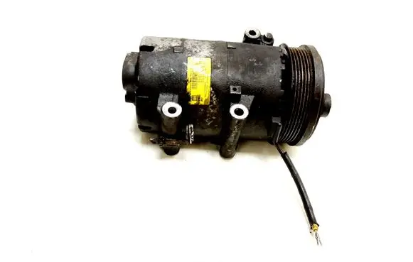 Volvo V50 Air conditioning (A/C) compressor (pump)