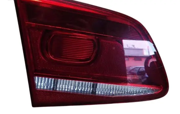 Volkswagen PASSAT B7 Tailgate rear/tail lights 3AE945093K 90004895