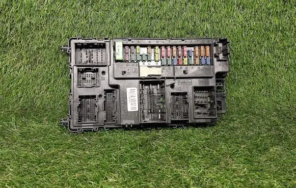 Ford Fusion II Power management control unit DG9T15604DM A2C7337821200